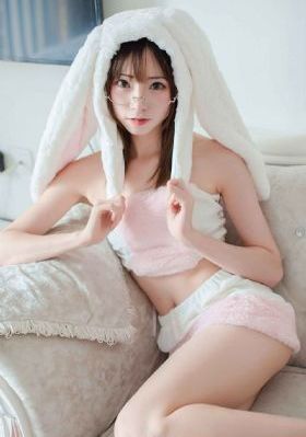 校园伸入裙底揉捏1v1h_BD高清视频播放