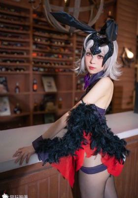 挨胬的女侠第一部_HD免费播放