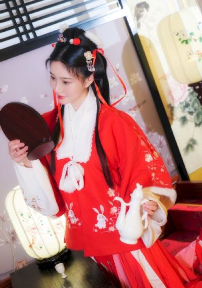 属鸡的女人电影_超清在线观看