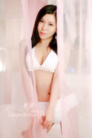天降女子从2楼掉了下来未增减_4K高清迅雷在线观看