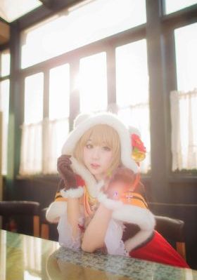 美女黄濒_720神马影院在线